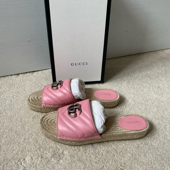 SOLD **BRAND NEW GUCCI SANDALS** - Picture 5 of 15
